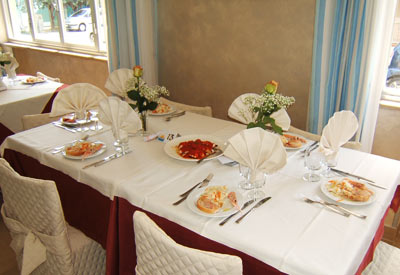 albergo mezza pensione martinsicuro